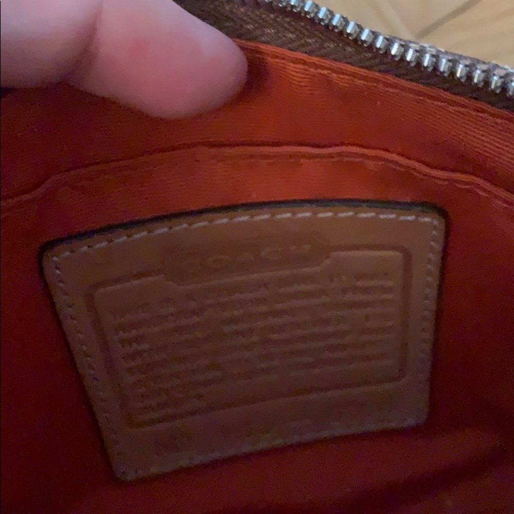 Coach Classic - Picture 5 of 6